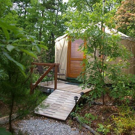 Cedar House Inn & Yurts Dahlonega Esterno foto