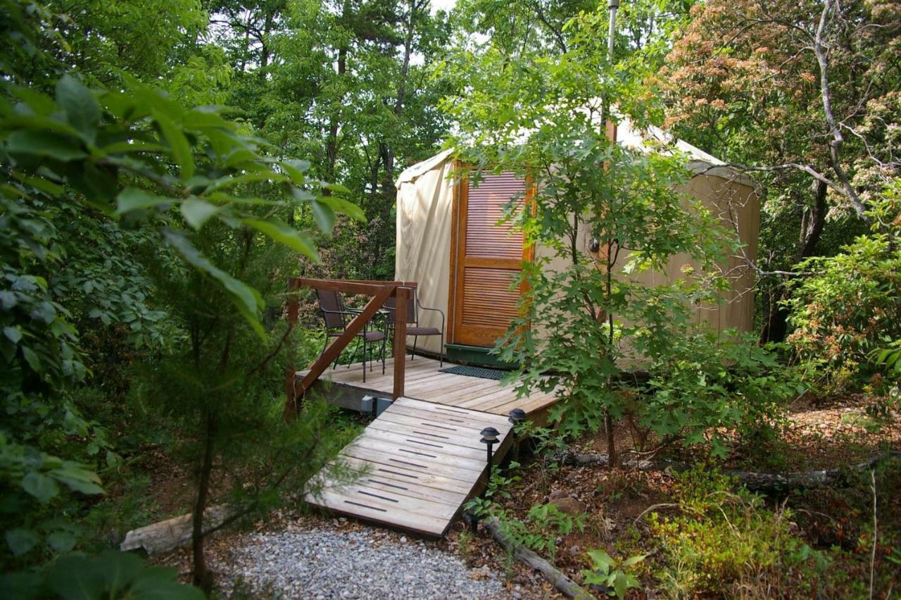 Cedar House Inn & Yurts Dahlonega Esterno foto